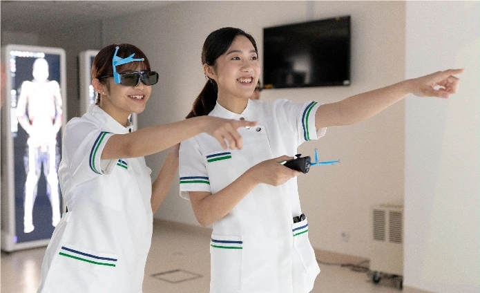 香港都會大學 4