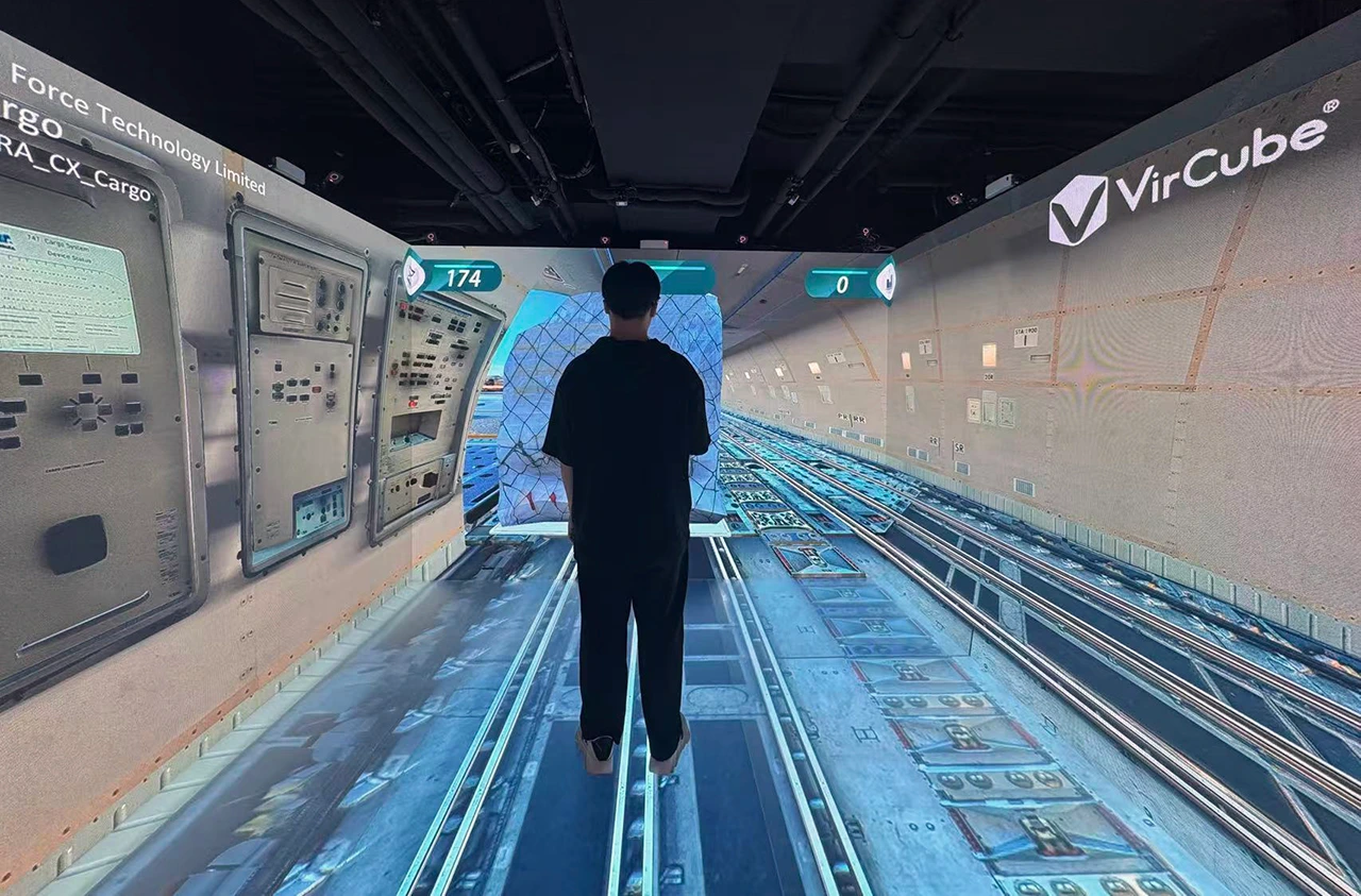 國泰航空 VR CAVE 系統支援航空貨運及 Cargo 作業培訓